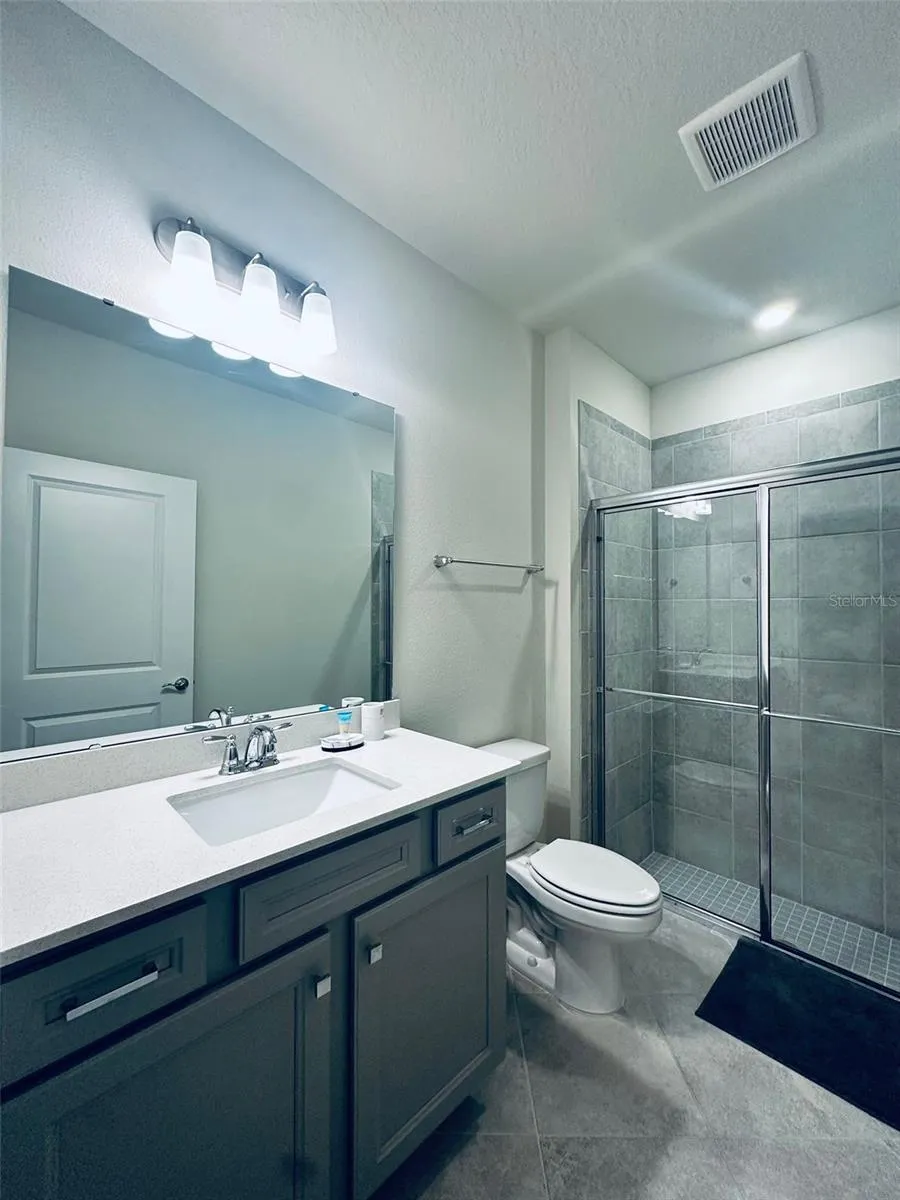1256 BLUE PARADISE DRIVE Clermont, FL 34714