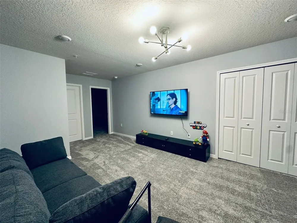 1256 BLUE PARADISE DRIVE Clermont, FL 34714