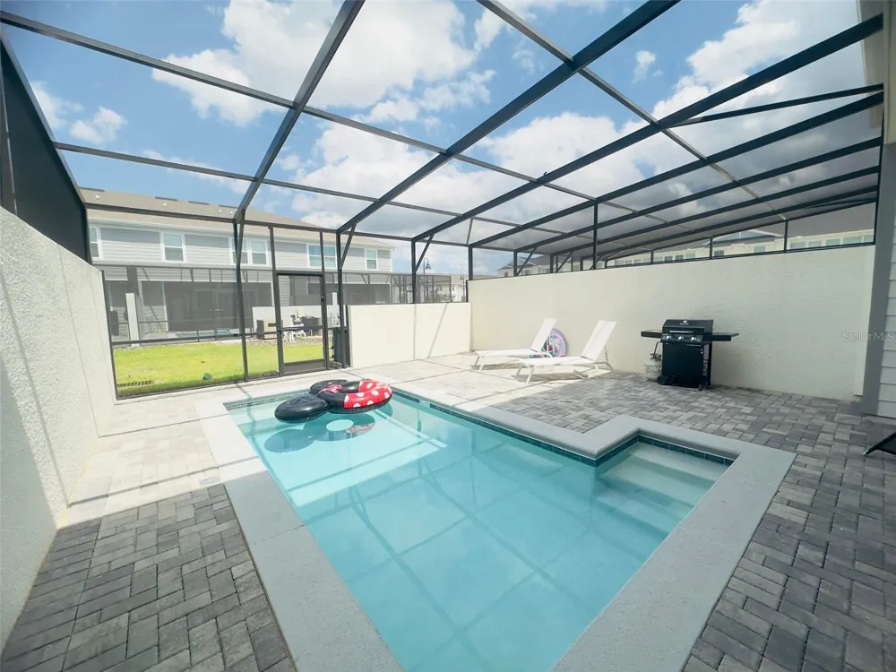 1256 BLUE PARADISE DRIVE Clermont, FL 34714