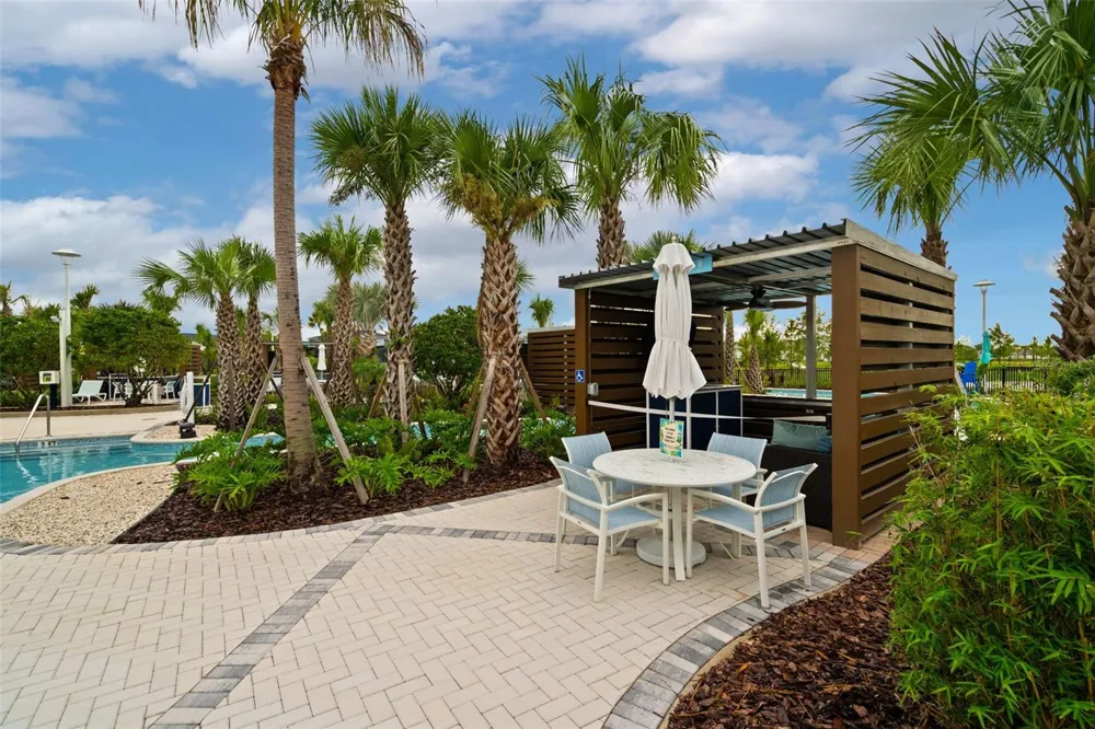 1256 BLUE PARADISE DRIVE Clermont, FL 34714