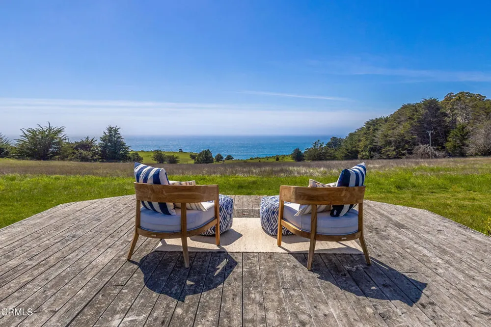 28651 S Highway 1 Point Arena, CA 95468