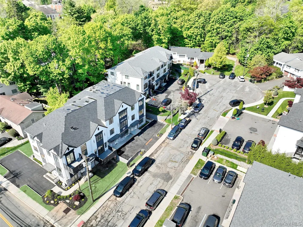 1 Hopal Lane #203 Monsey, NY 10952