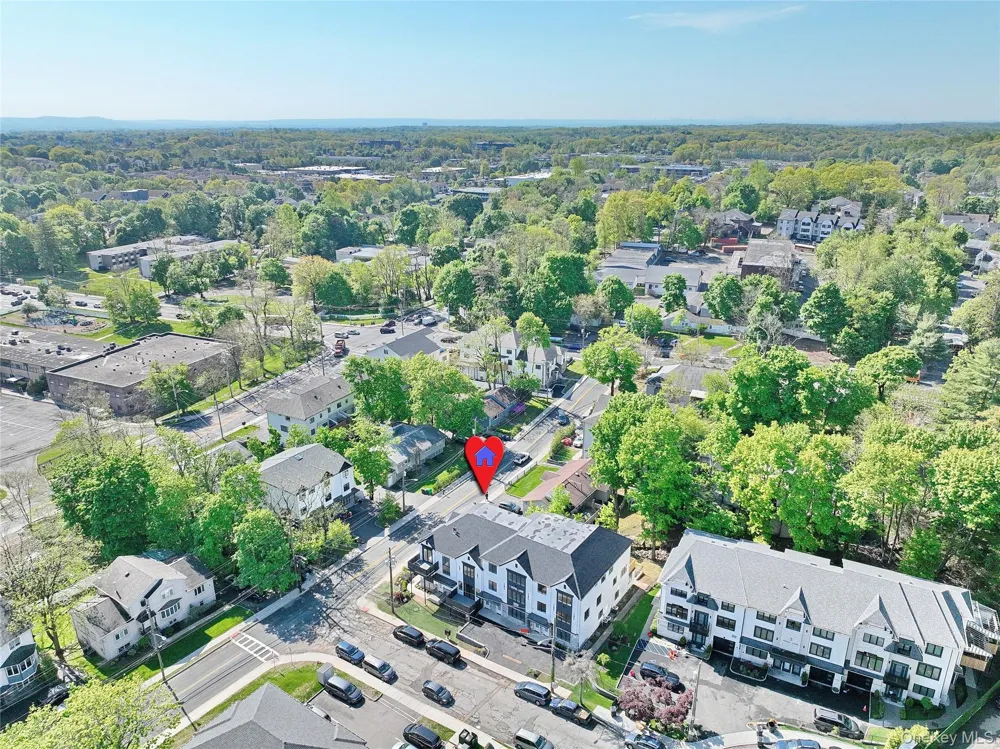 1 Hopal Lane #203 Monsey, NY 10952