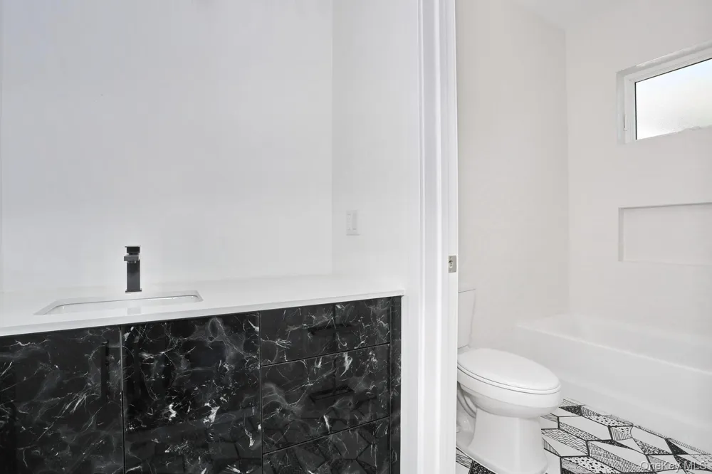 1 Hopal Lane #203 Monsey, NY 10952