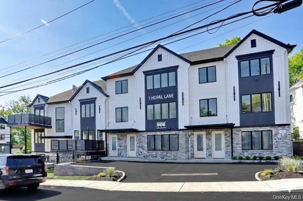 1 Hopal Lane #203 Monsey, NY 10952