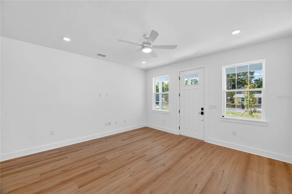 4181 56TH AVENUE St Petersburg, FL 33714