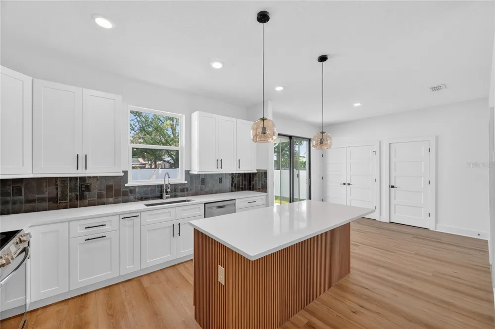 4181 56TH AVENUE St Petersburg, FL 33714