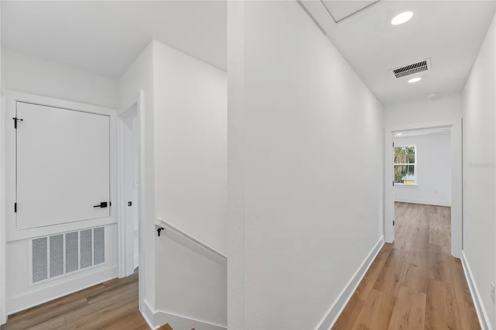 4181 56TH AVENUE St Petersburg, FL 33714