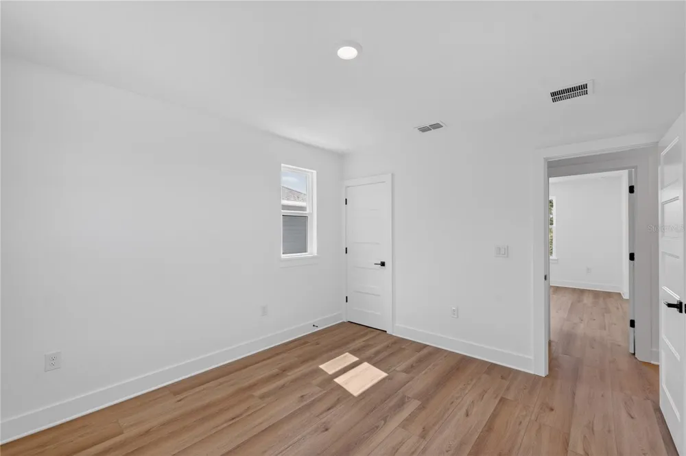 4181 56TH AVENUE St Petersburg, FL 33714