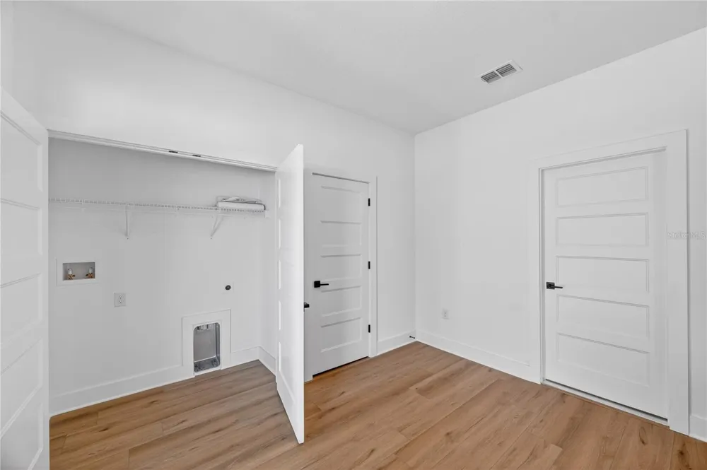 4181 56TH AVENUE St Petersburg, FL 33714