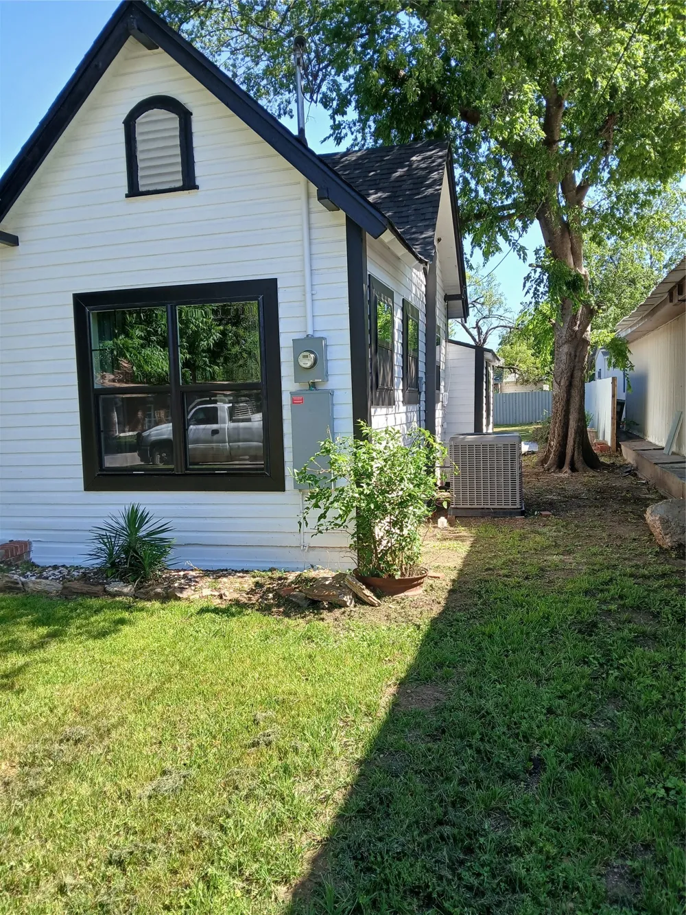 208 E 9TH STREET Coleman, TX 76834