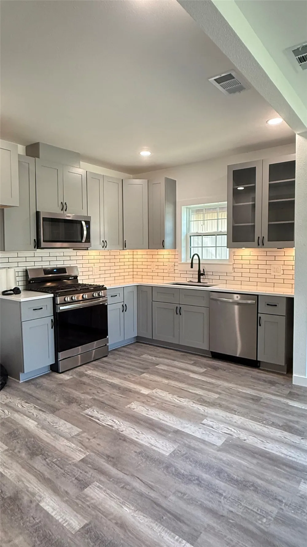 208 E 9TH STREET Coleman, TX 76834