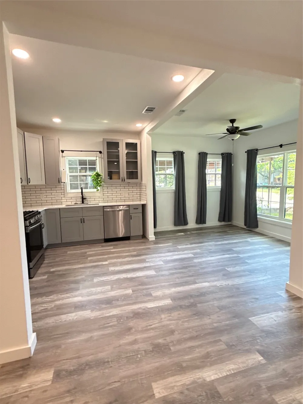 208 E 9TH STREET Coleman, TX 76834