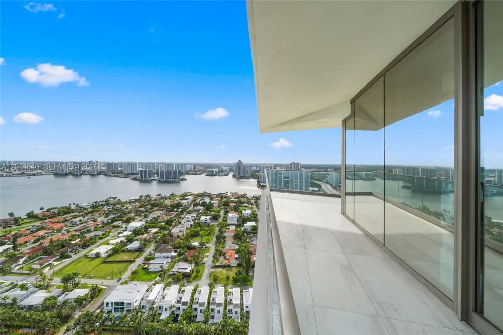 18975 Collins Ave #3205 Sunny Isles Beach, FL 33160