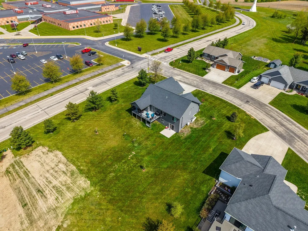 17108 Hilltop Lane SE Chatfield, MN 55923