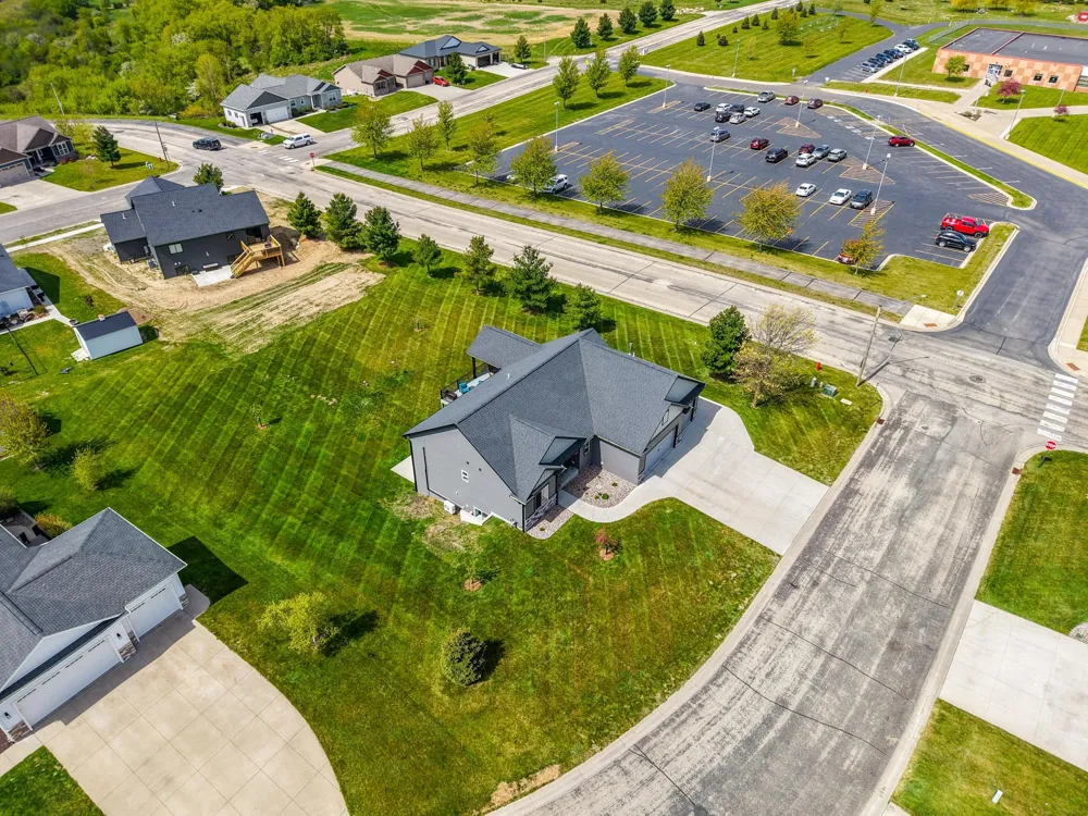17108 Hilltop Lane SE Chatfield, MN 55923
