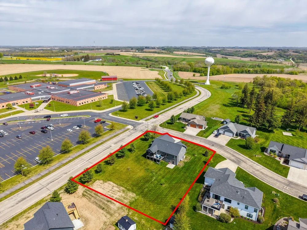 17108 Hilltop Lane SE Chatfield, MN 55923