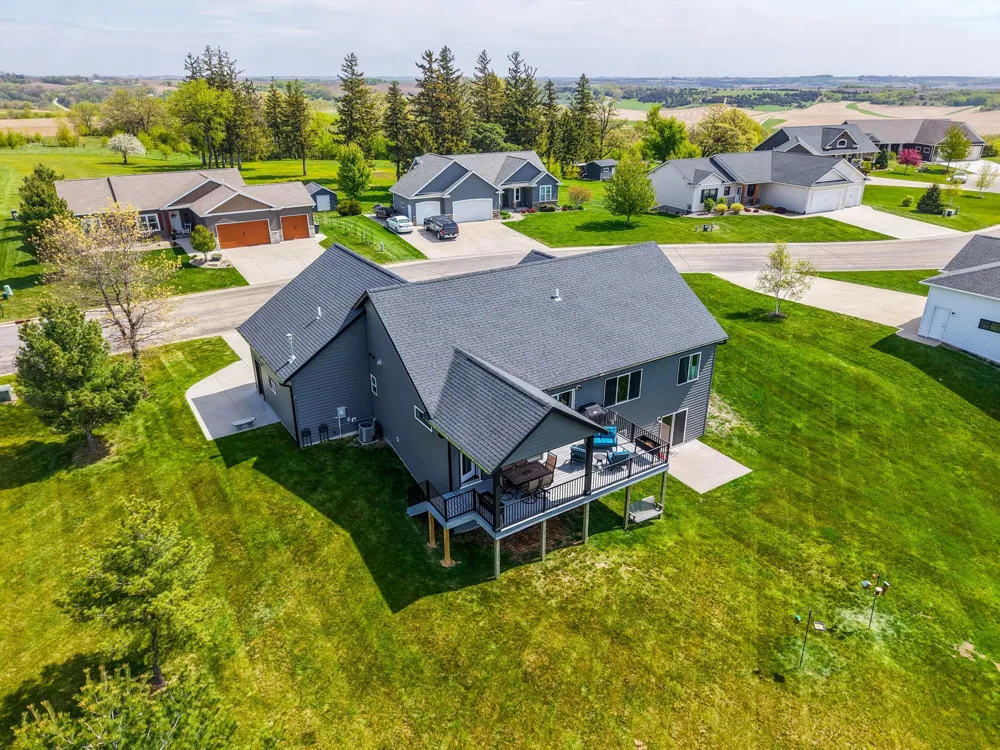 17108 Hilltop Lane SE Chatfield, MN 55923