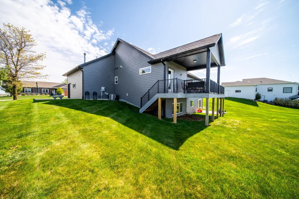 17108 Hilltop Lane SE Chatfield, MN 55923