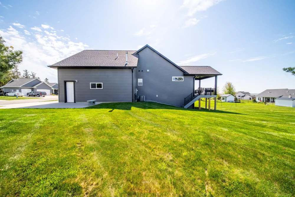 17108 Hilltop Lane SE Chatfield, MN 55923