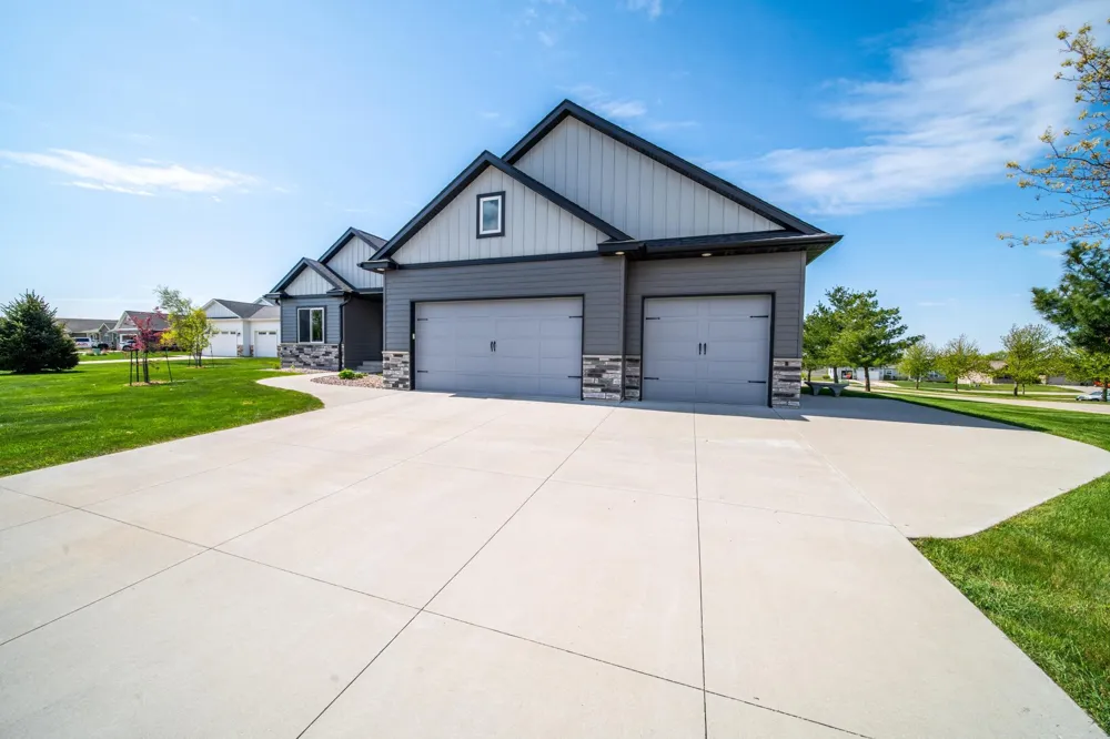 17108 Hilltop Lane SE Chatfield, MN 55923