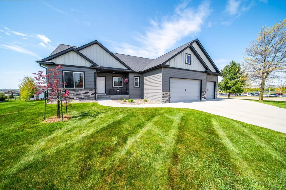 17108 Hilltop Lane SE Chatfield, MN 55923