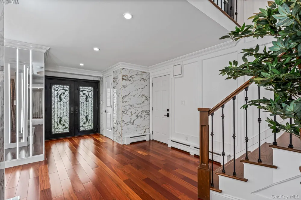 80 Knolls Drive Manhasset Hills, NY 11040