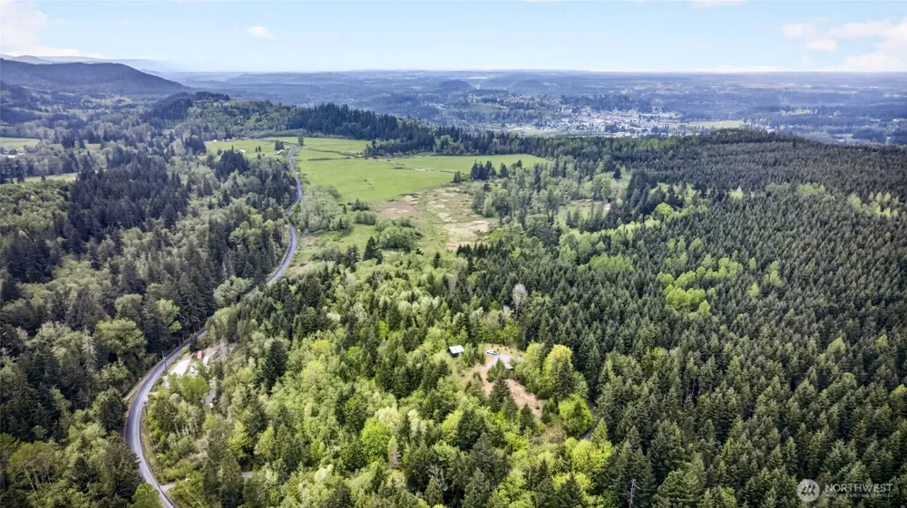 15521 Scott Turner Road E Eatonville, WA 98328