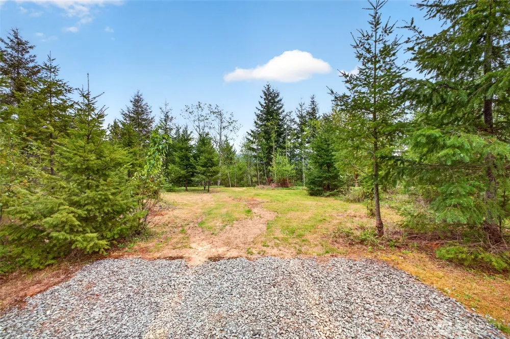 15521 Scott Turner Road E Eatonville, WA 98328
