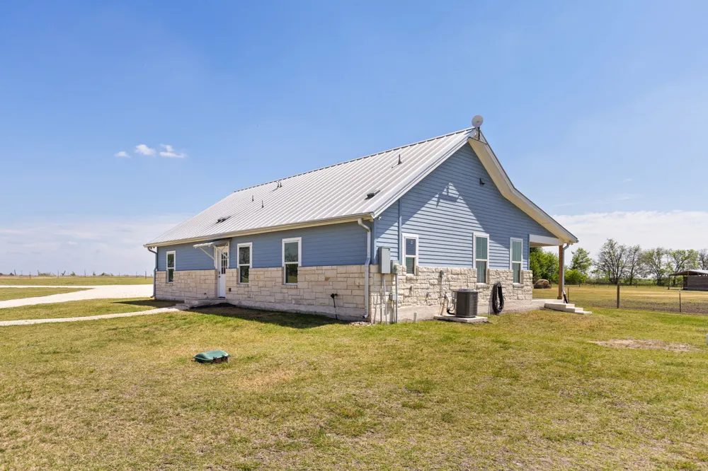 22001 Fm 971 Granger, TX 76530