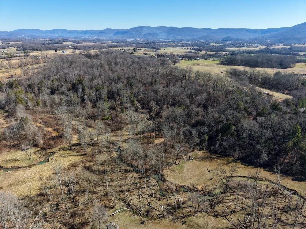 15634 Old State Highway 28 Pikeville, TN 37367