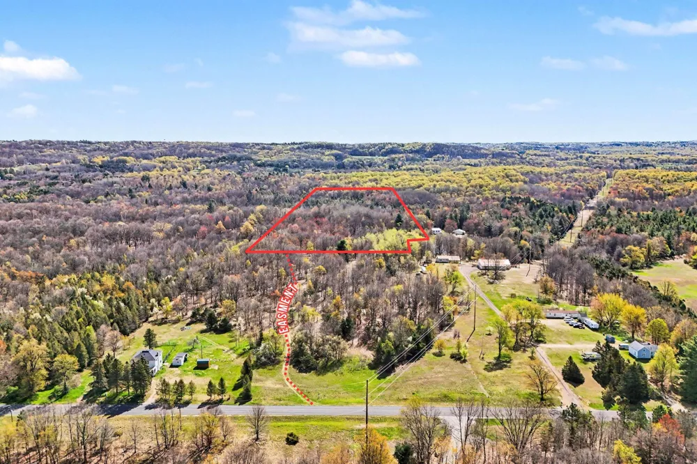 24 56th Ave Mears, MI 49436