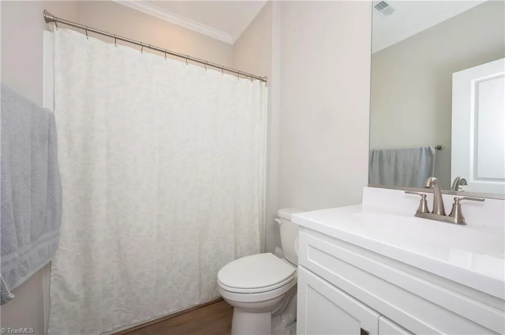 438 Fernwood Drive Yadkinville, NC 27055