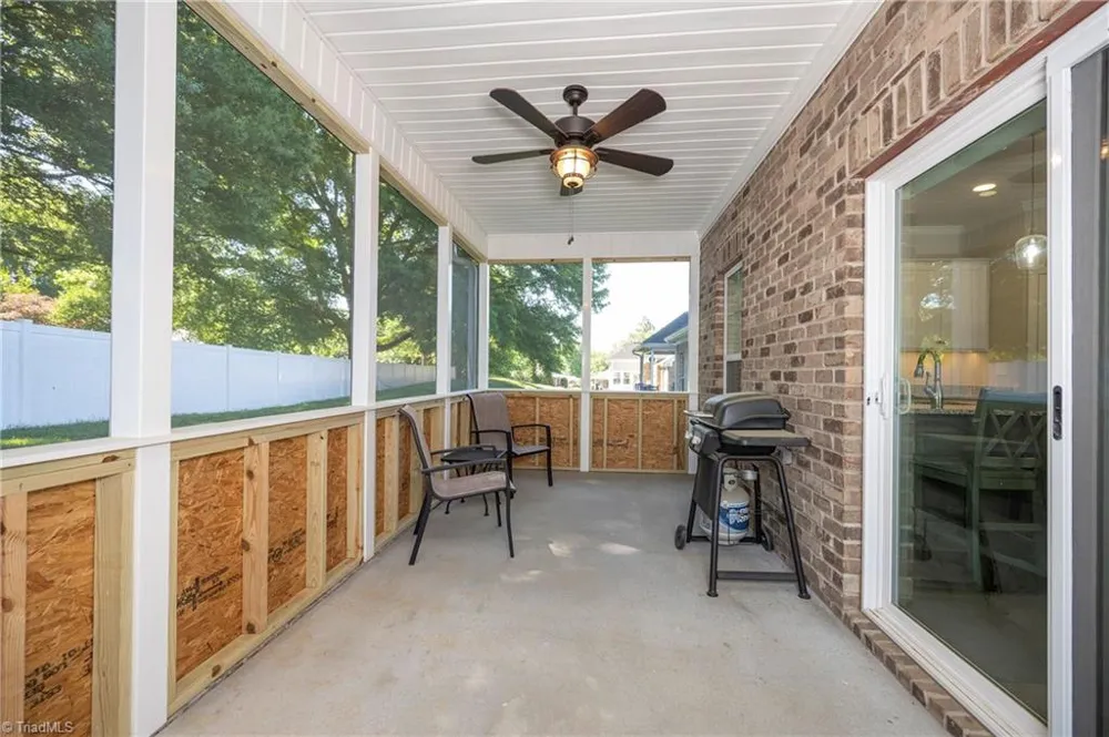 438 Fernwood Drive Yadkinville, NC 27055