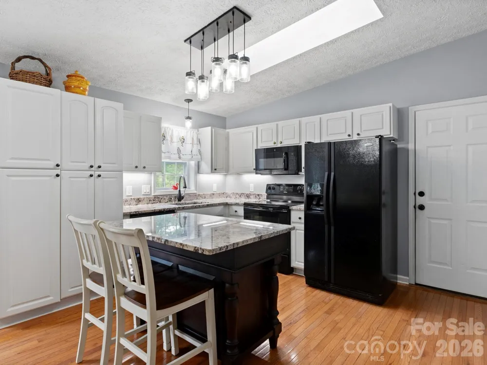 38 Brown Lynch Road Candler, NC 28715
