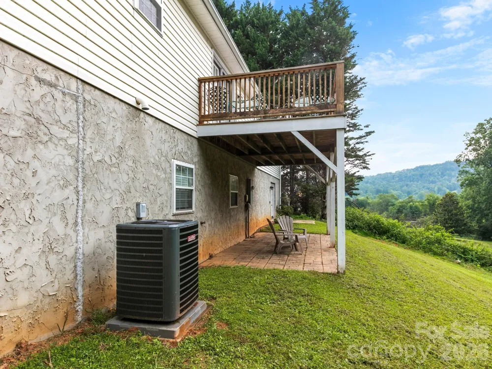 38 Brown Lynch Road Candler, NC 28715