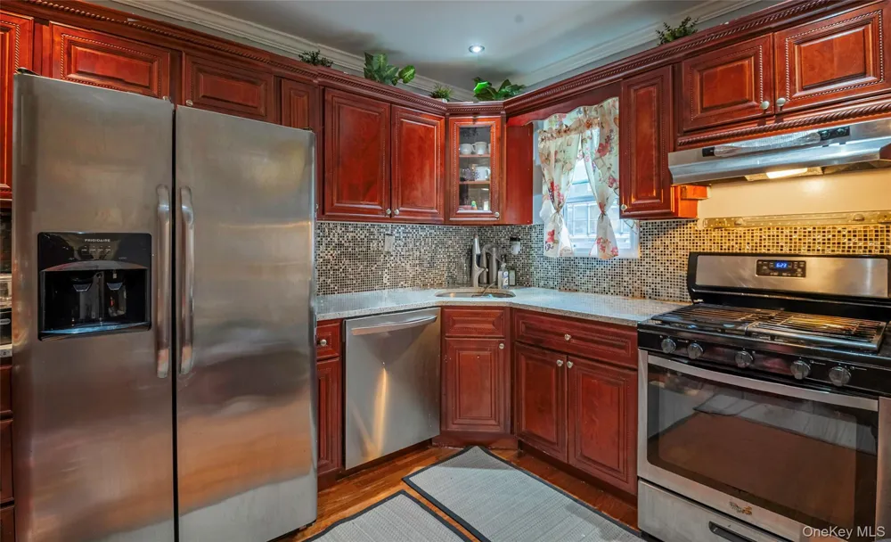 112-28 200 STREET Saint Albans, NY 11412