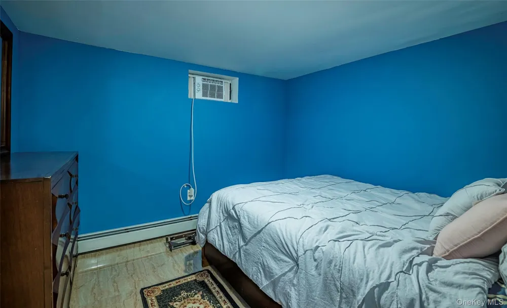 112-28 200 STREET Saint Albans, NY 11412
