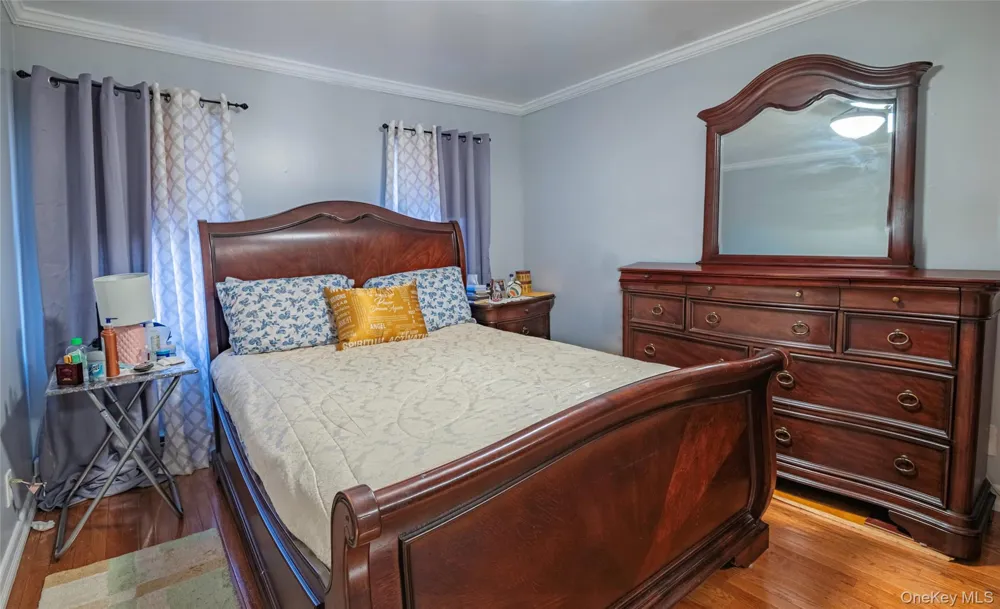 112-28 200 STREET Saint Albans, NY 11412