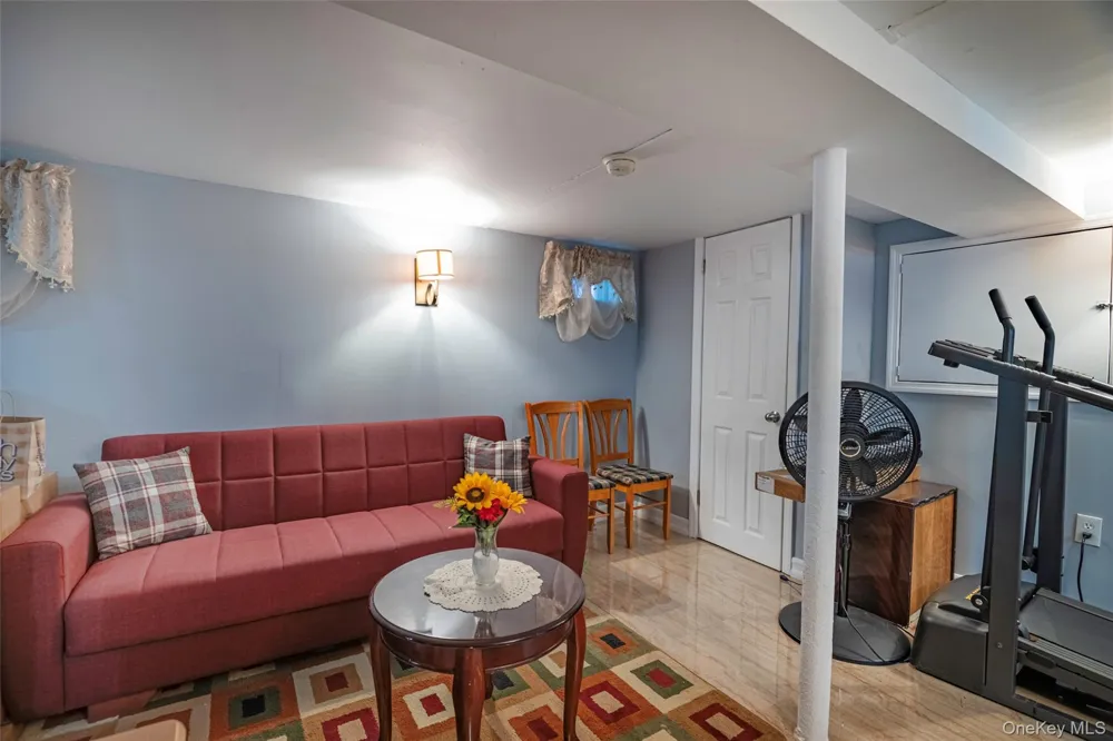112-28 200 STREET Saint Albans, NY 11412