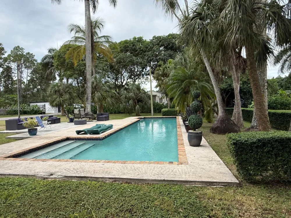 25945 SW 197th Ave Homestead, FL 33031
