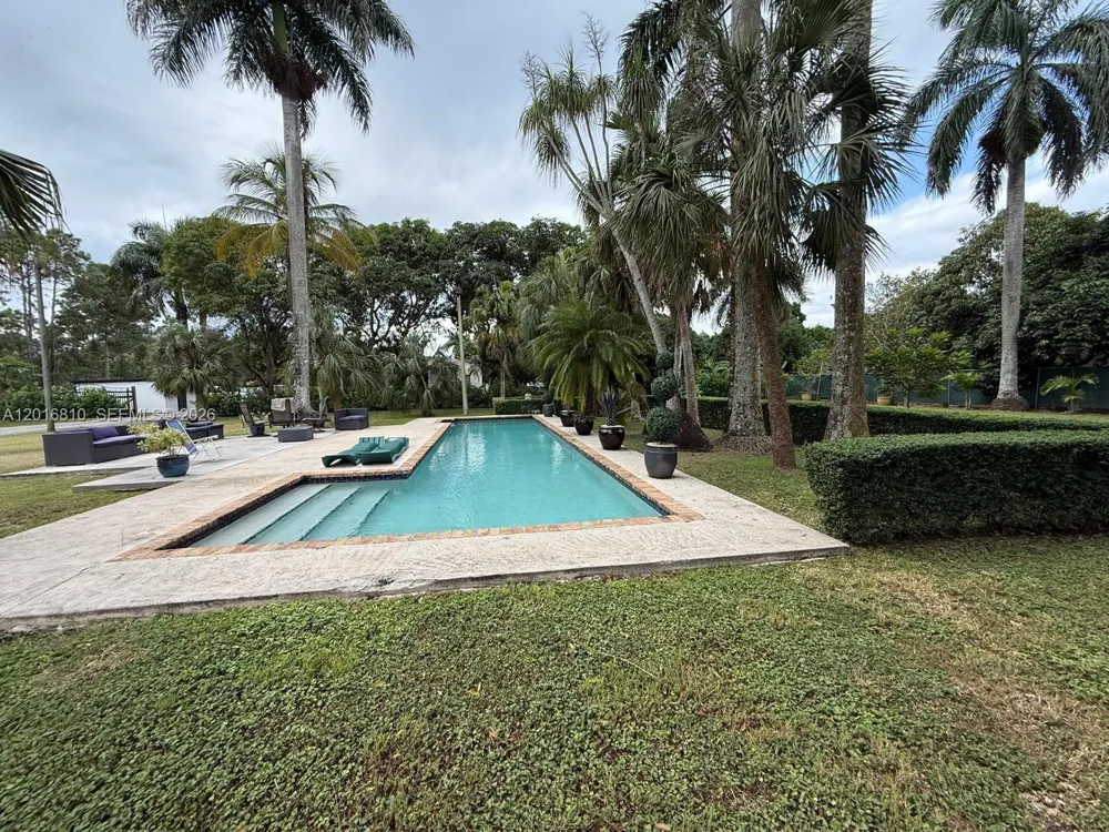 25945 SW 197th Ave Homestead, FL 33031