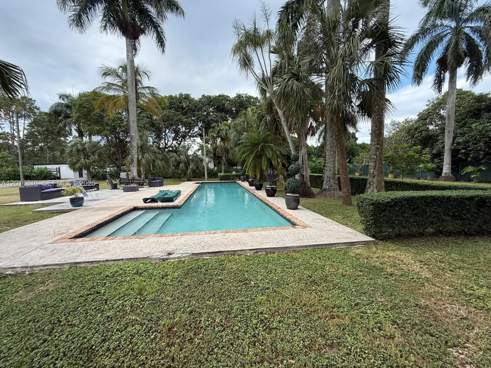 25945 SW 197th Ave Homestead, FL 33031