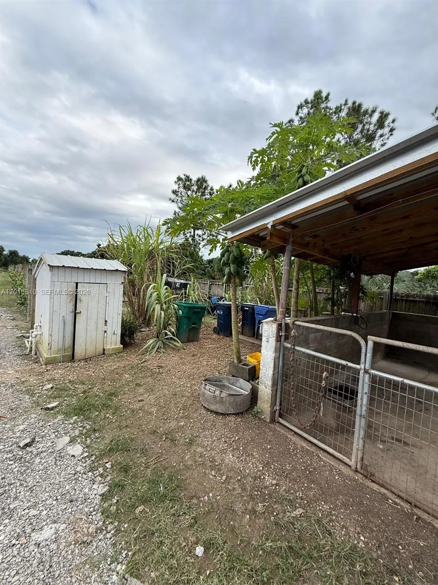 25945 SW 197th Ave Homestead, FL 33031