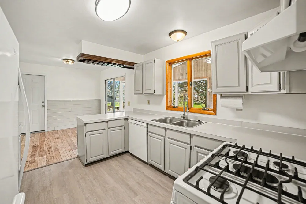 3431 Maradee Court Surrey Township, MI 48622