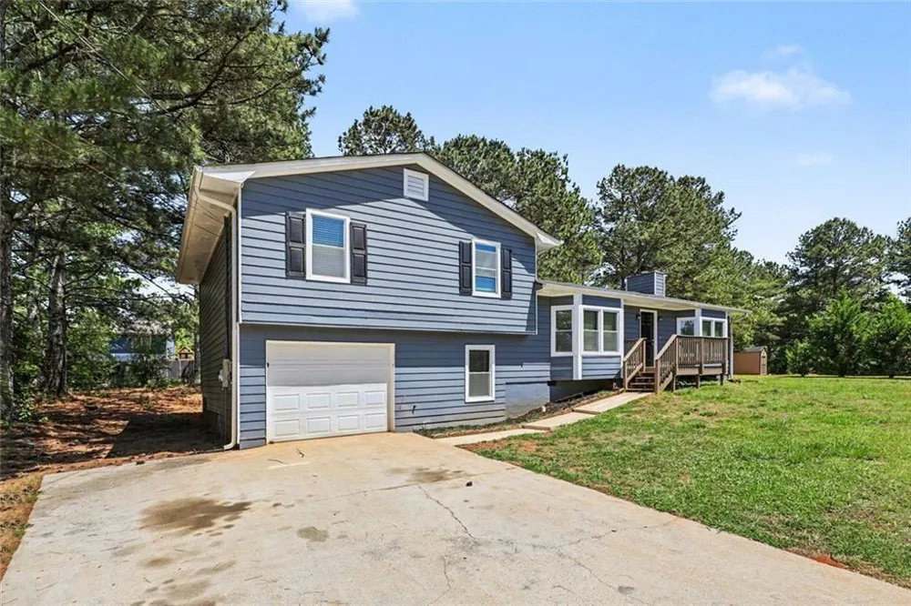 150 James Court Palmetto, GA 30268