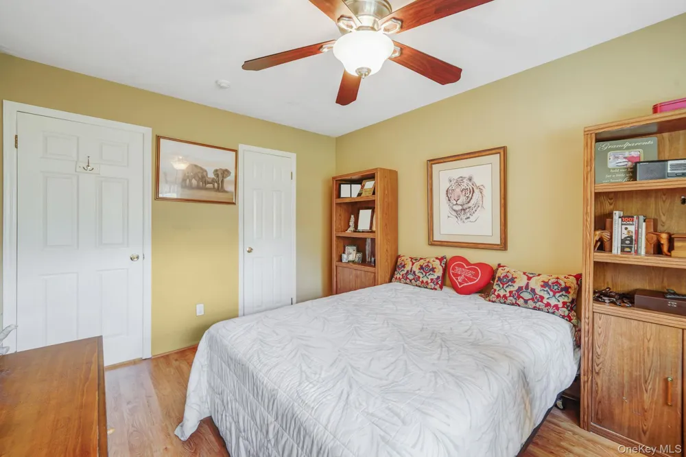 31 Quail Court Manorville, NY 11949