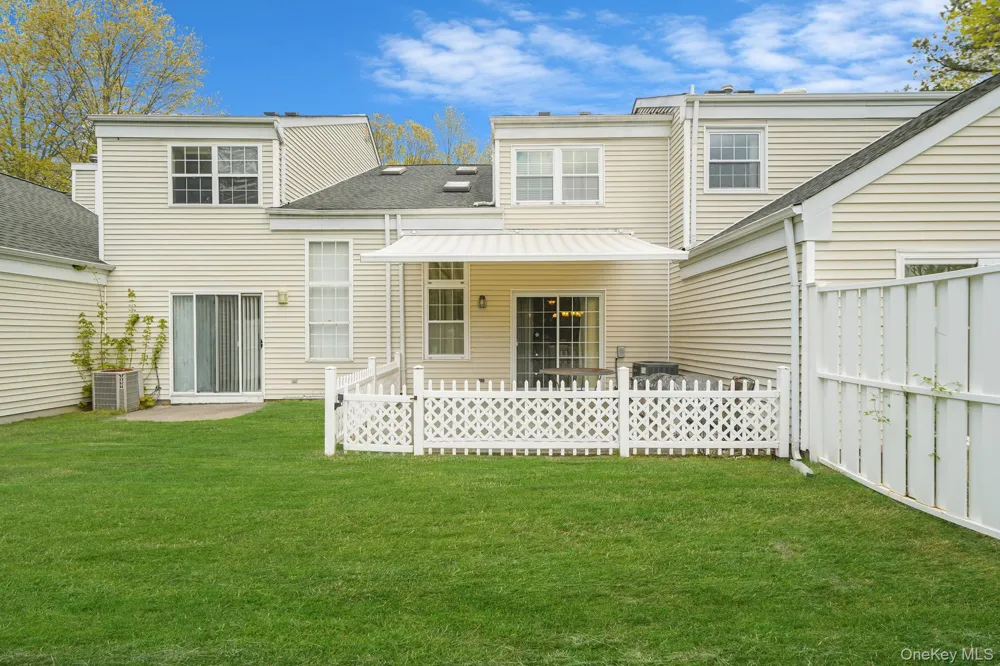 31 Quail Court Manorville, NY 11949