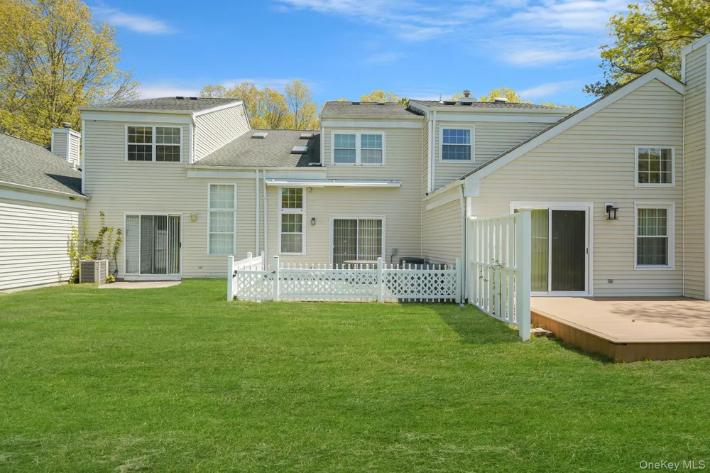 31 Quail Court Manorville, NY 11949