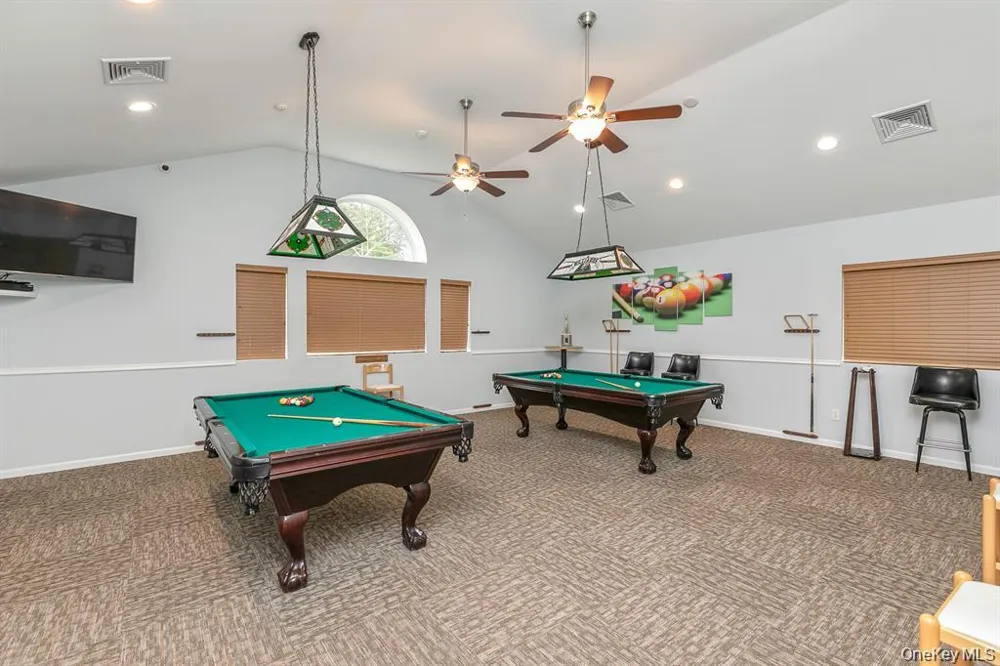 31 Quail Court Manorville, NY 11949